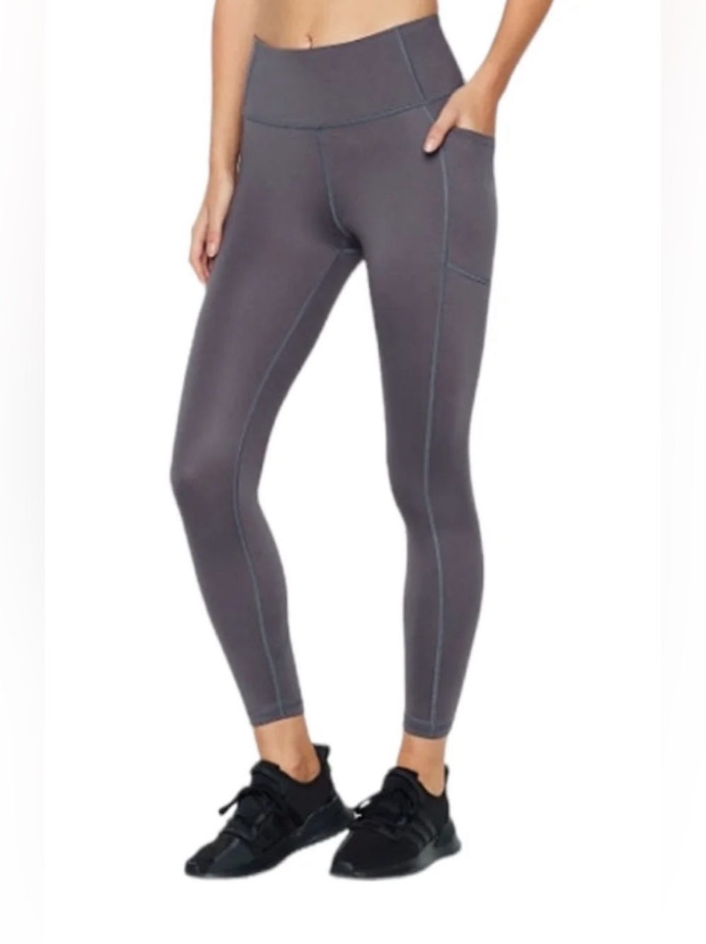 Victoria Secret Studio 7/8 Legging NWT Sz 4 Reg. “Softest Legging Ever”